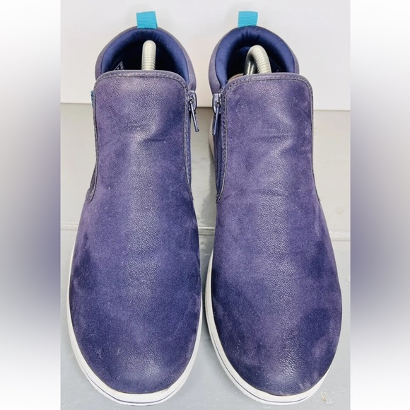 Clarks Cloudsteppers Casual Booties Breeze Clover Navy Nubuck Leather Sz 9M - Picture 2 of 14